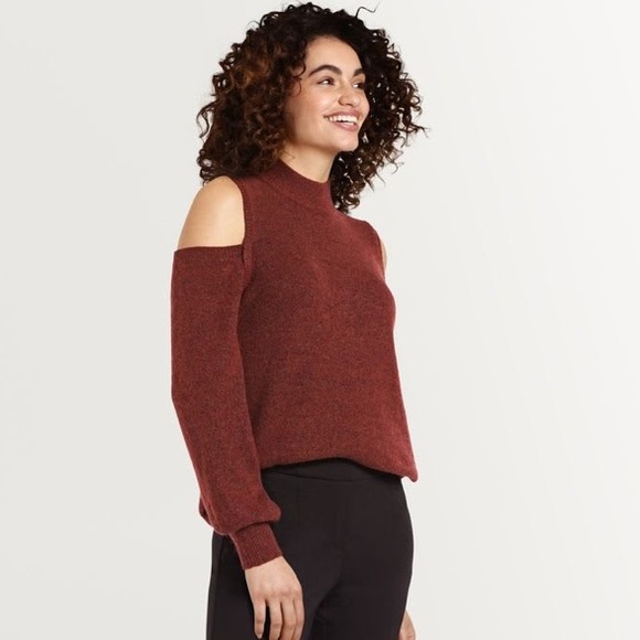 Mock Neck Cold Shoulder Pullover size XS - Picture 2 of 5